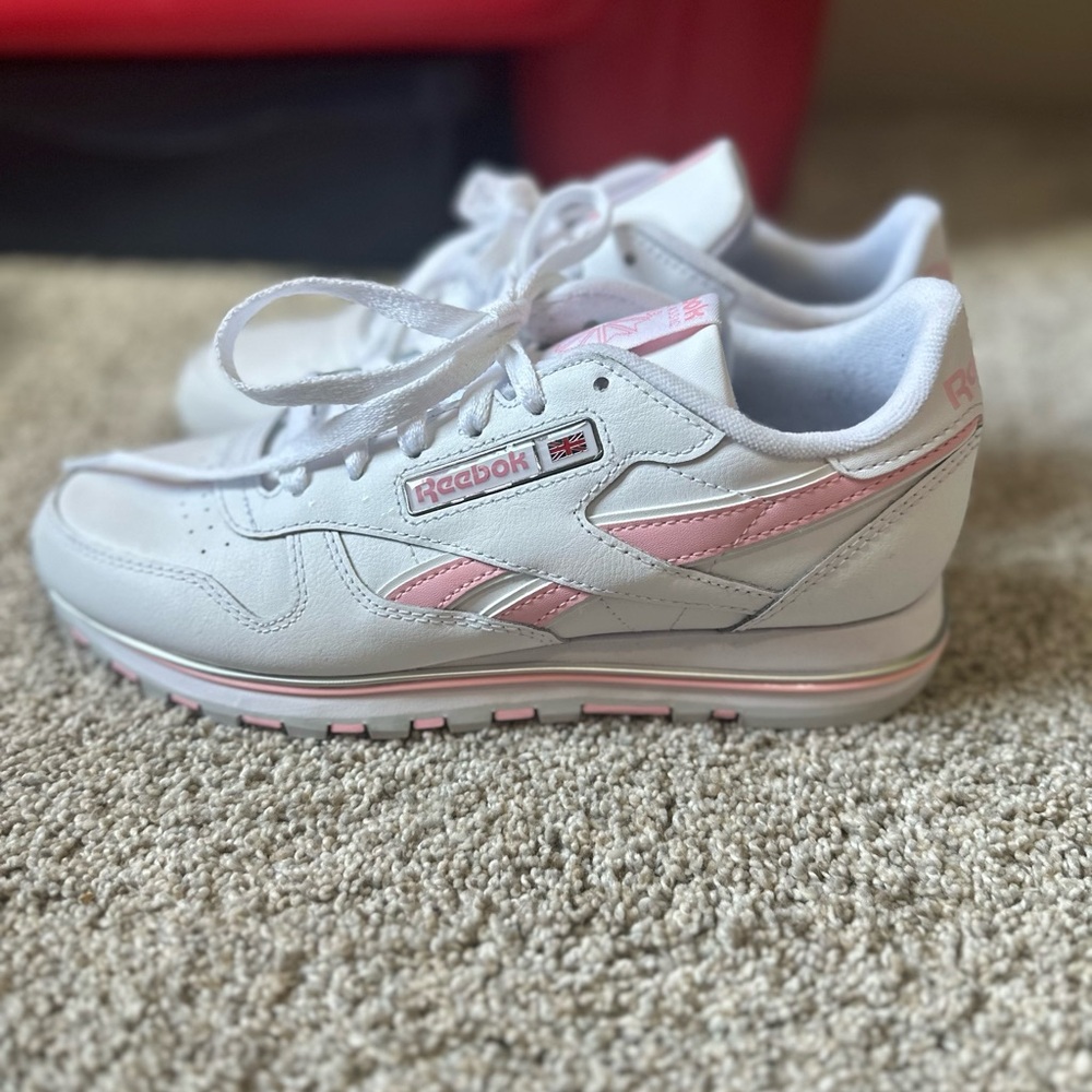 Reebok Classic White and Pink Trainers